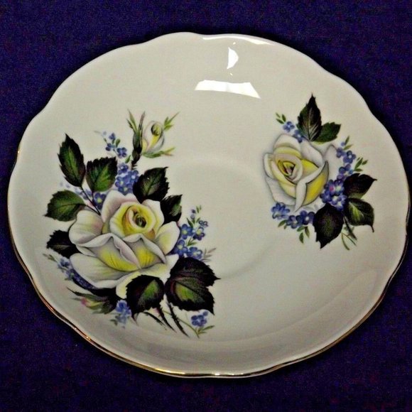 Regency English Bone China "Roses and Violets" Footed Tea Cup and Saucer - Picture 7 of 12